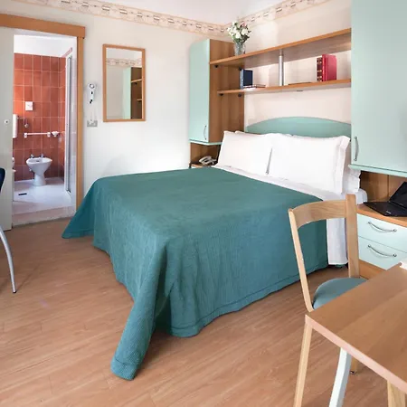 Hotel Sampaoli 3*