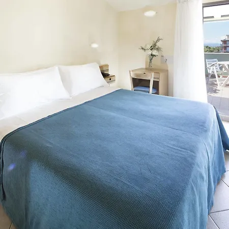 Hotel Sampaoli 3*